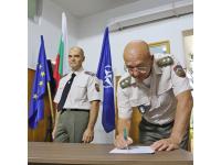 16470-a16-tn1.jpg