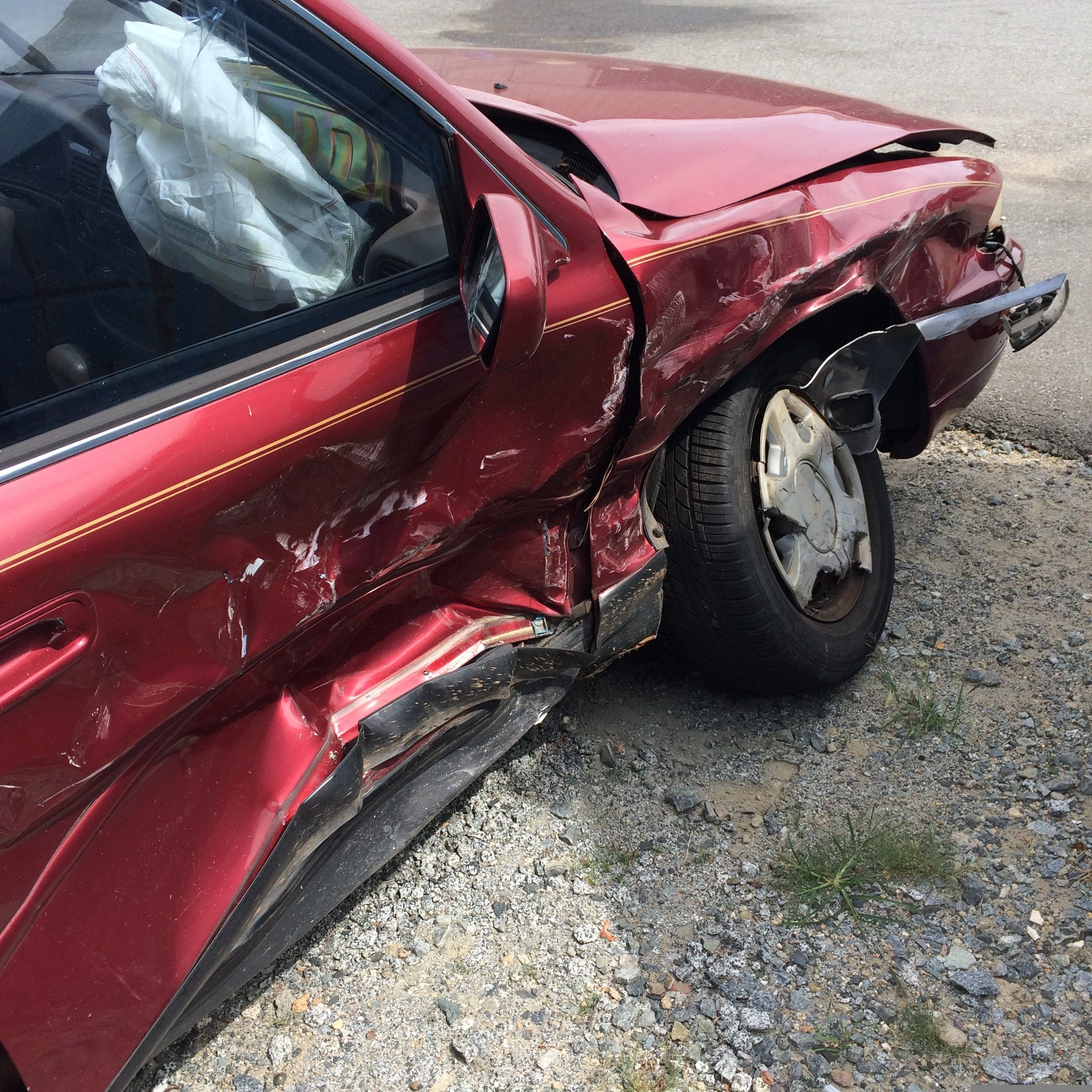 akent879-car-accident-1660670.jpg