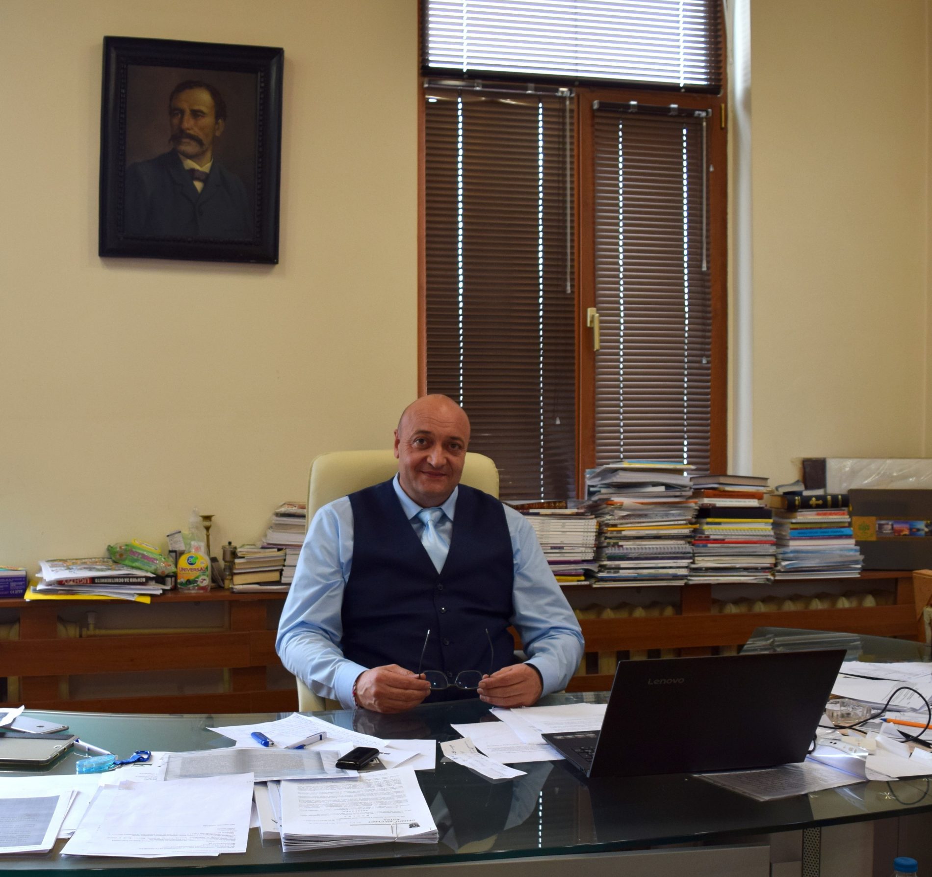 К.-Каранашев-1-1900x1787_c.jpg