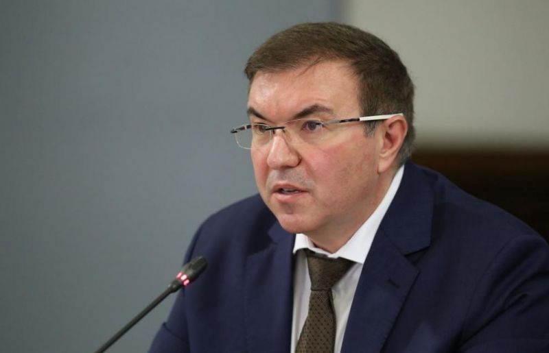 Здравната система е подложена на изключителен натиск основно заради липсата на персонал