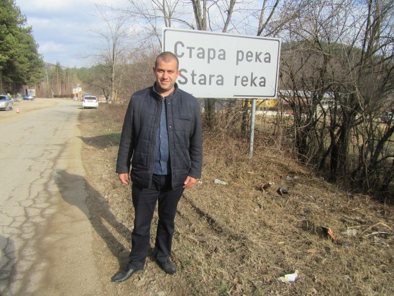 Кметът на село Стара река Николай Стефанов