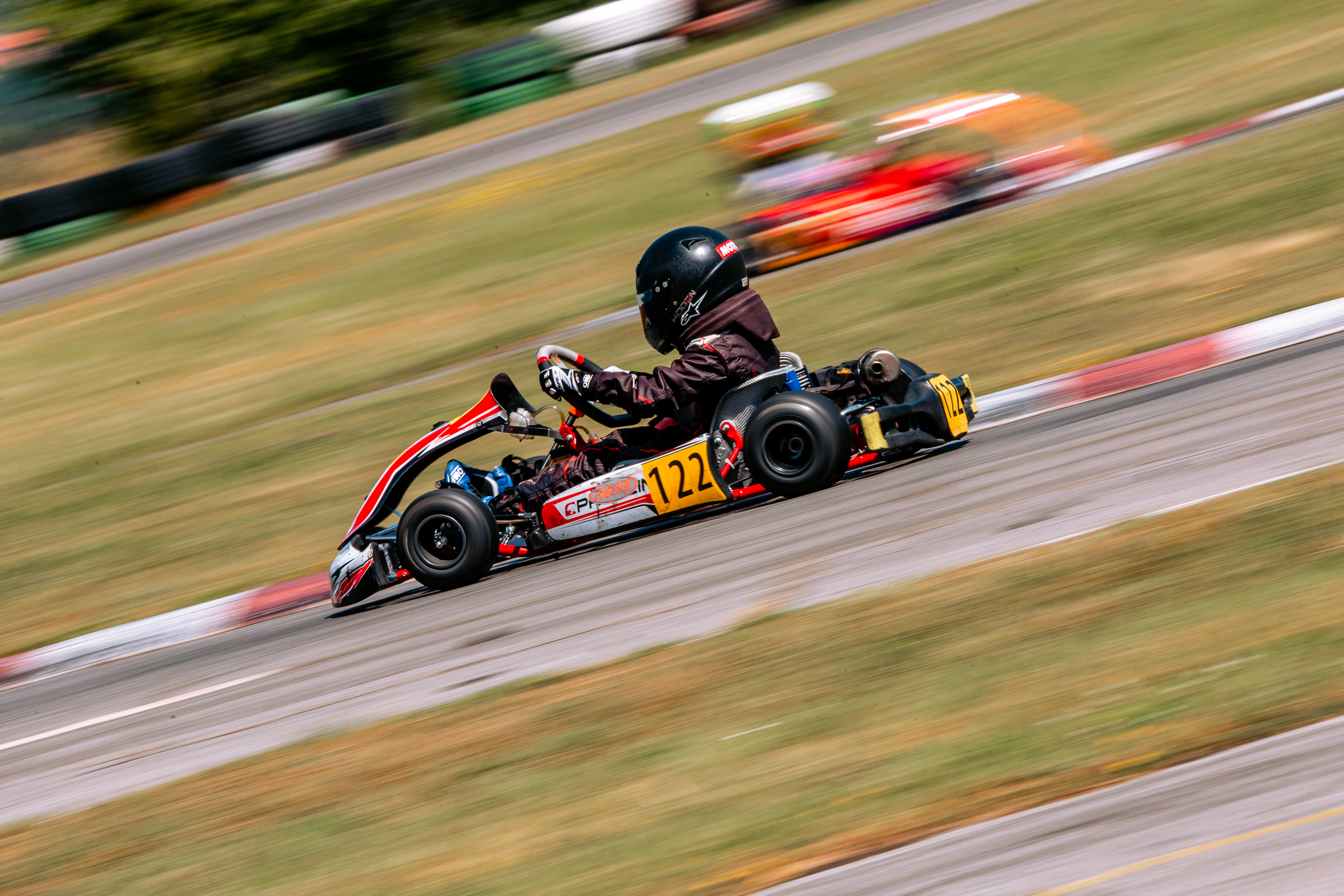 Racebg-1.jpg