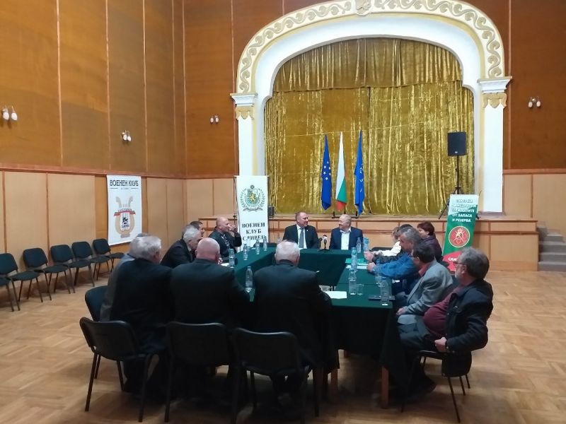 КАТЕГОРИЧНОТО РЕШЕНИЕ НА МИНИСТЕРСТВОТО НА ОТБРАНАТА Е ПАМЕТНИКЪТ НА АРТИЛЕРИСТА ДА НЕ СЕ ПРЕМЕСТВА
