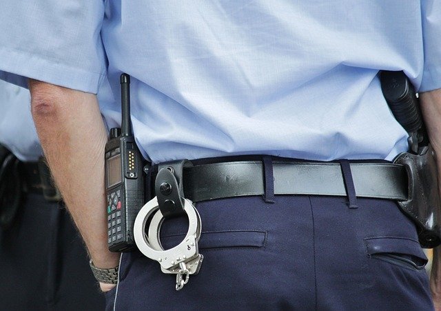 police-g599d45380_640.jpg