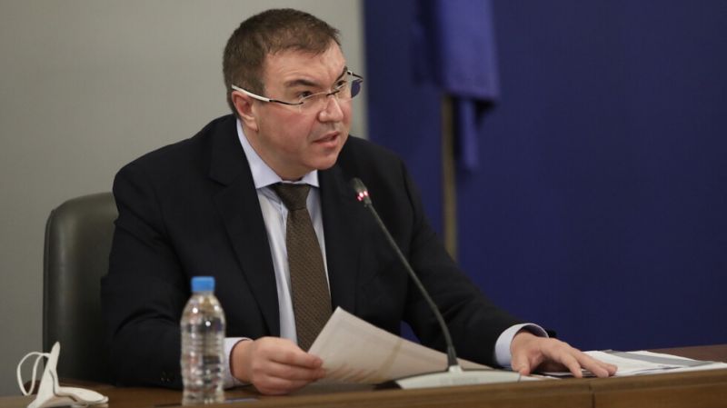 Проф. Ангелов: Ще настоявам мерките да останат същите и след 21 декември