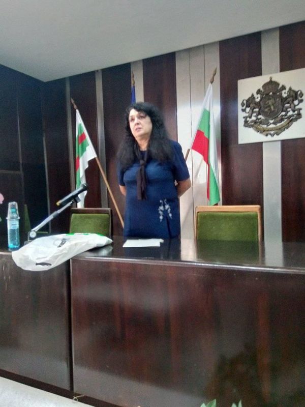 Соня Келеведжиева беше гост на извънредната изборна конференция на Съюз на пенсионерите -2004 ОБЕДИНЕНИ
