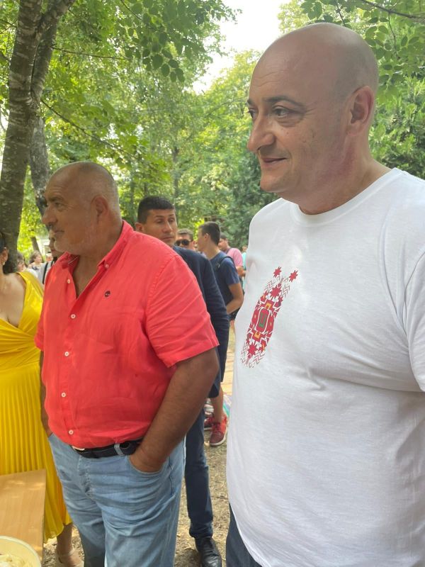 Снимки: Фейсбук ГЕРБ
