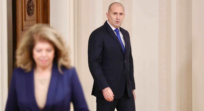 50b63ef5a561c29721e5977a89e3564d-radev-yotova.jpg