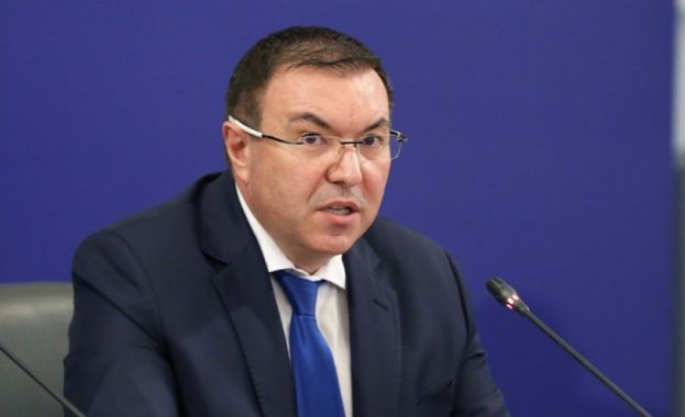 Разхлабват противоепидемичните мерки от 12 до 30 април по заповед на здравния министър