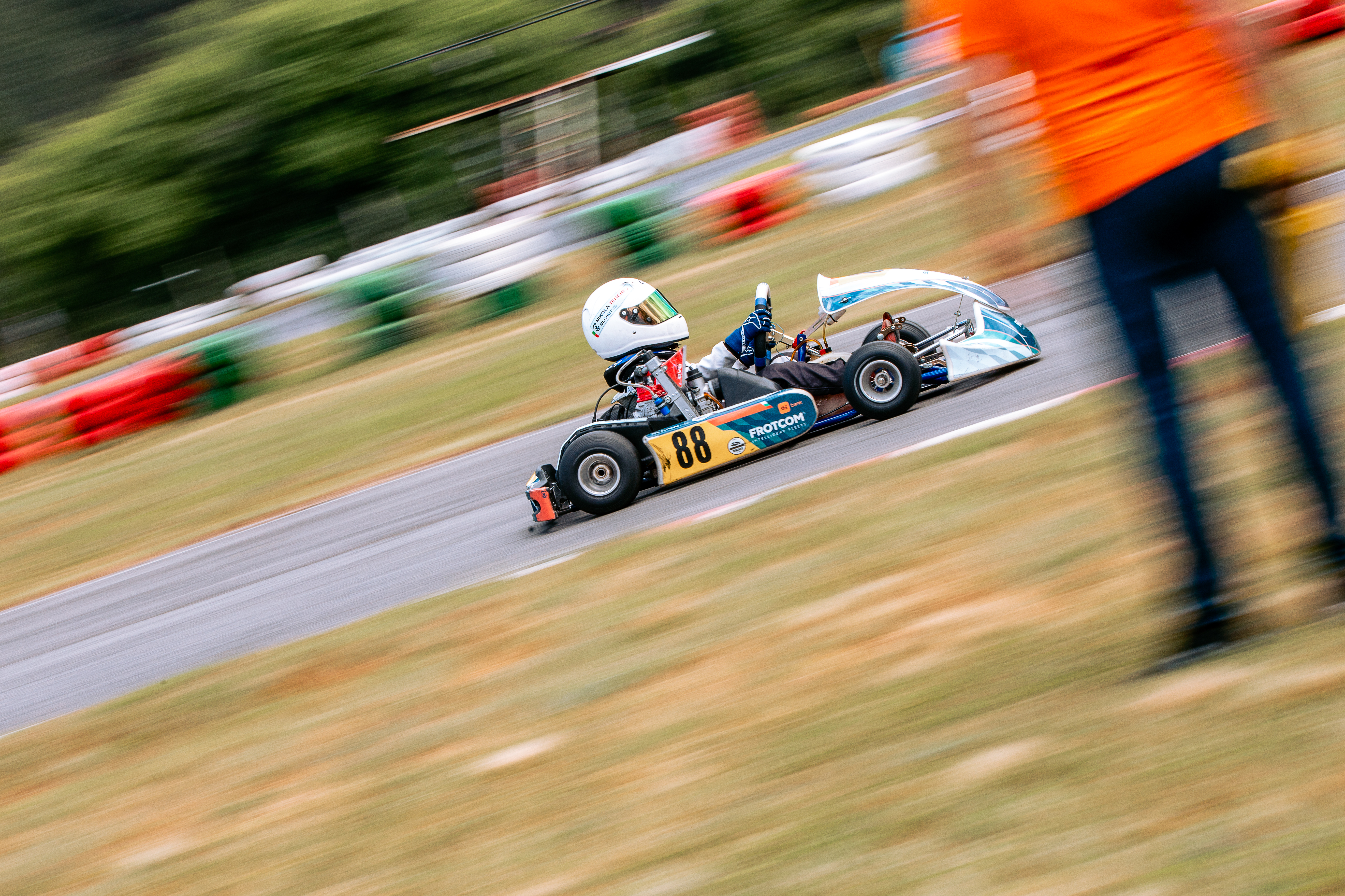 Racebg-11.jpg