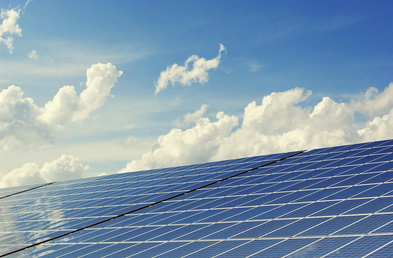 andreas160578-photovoltaic-2138992_1280.jpg