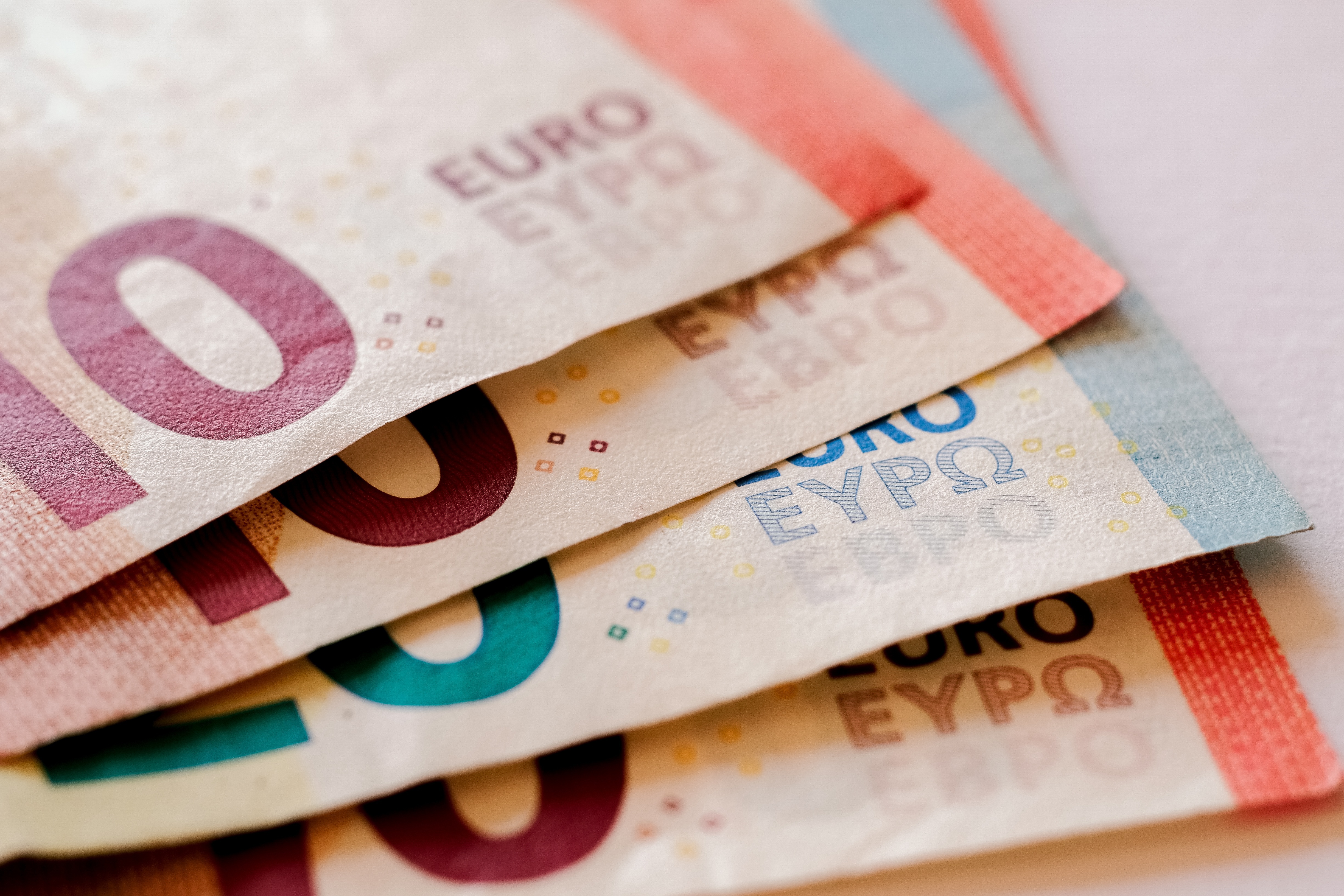 coyot-money-2259045.jpg