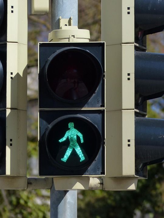 traffic-lights-99907_960_720.jpg