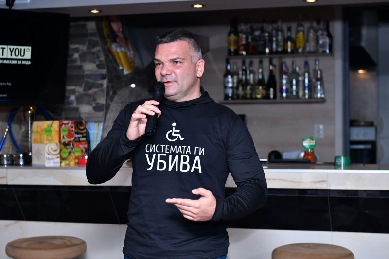 Владимир Русев в село Крушаре: Еднакво градивни за политическата система са и разговорите със съмишленици, и дебатът с опоненти