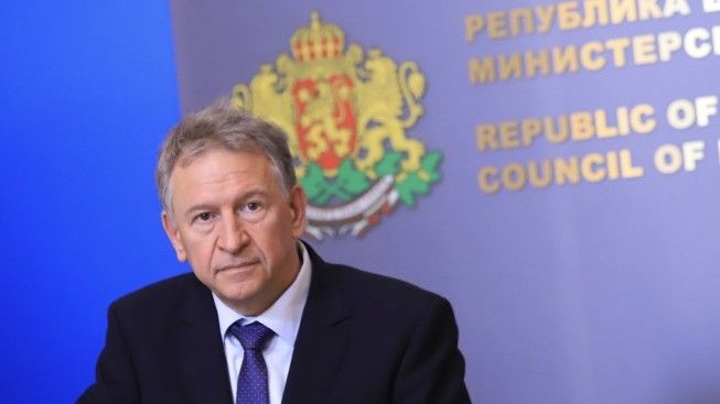 д-р Стойчо Кацаров