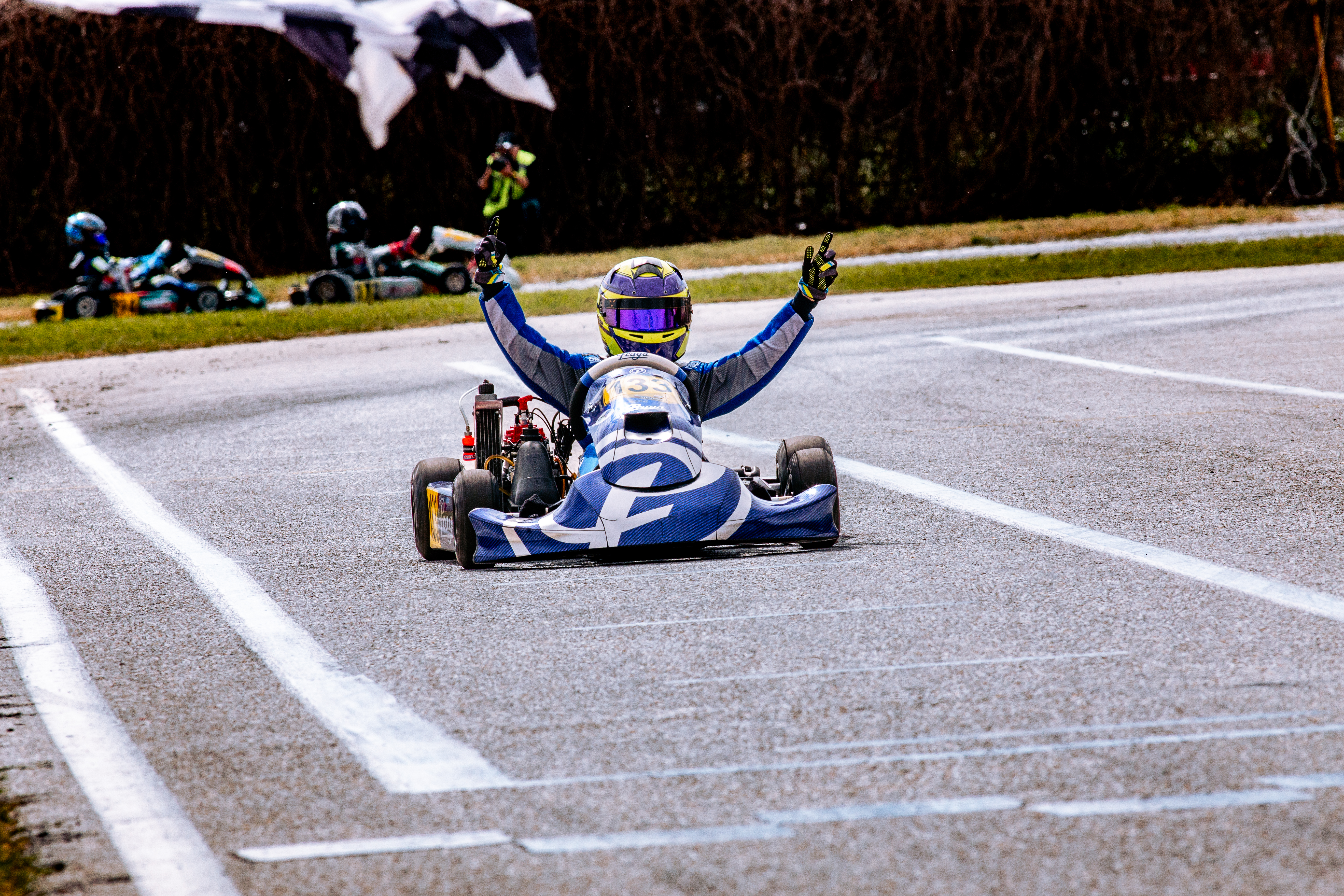 Racebg26-57.jpg