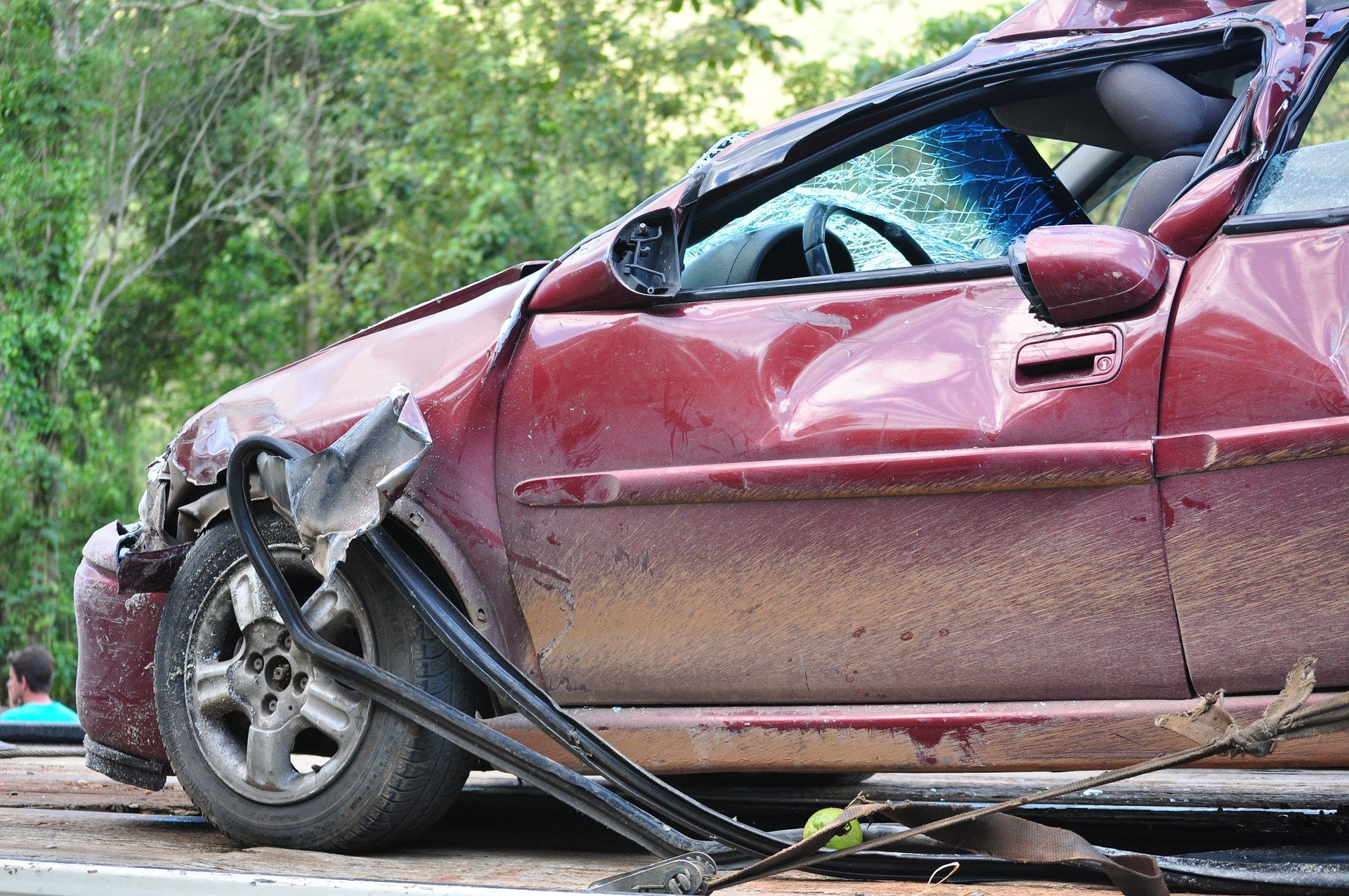crash-g9855b23e0_1920.jpg