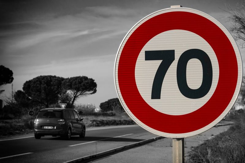 traffic-sign-3008267_960_720.jpg