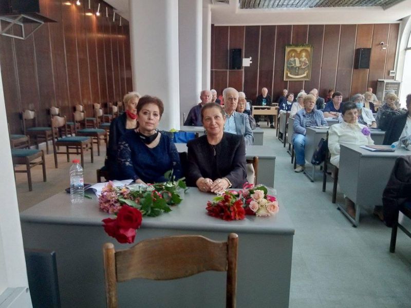 Соня Келеведжиева беше гост на извънредната изборна конференция на Съюз на пенсионерите -2004 ОБЕДИНЕНИ