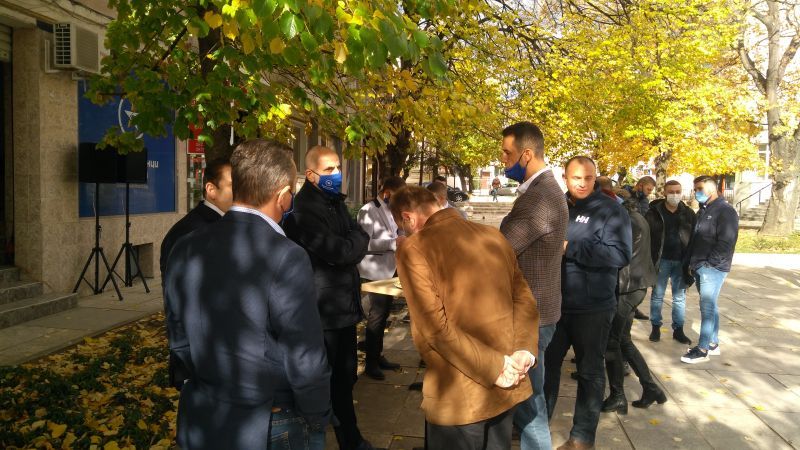 Откриха офис на "Републиканци за България" в Сливен