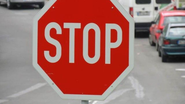 STOP.jpg