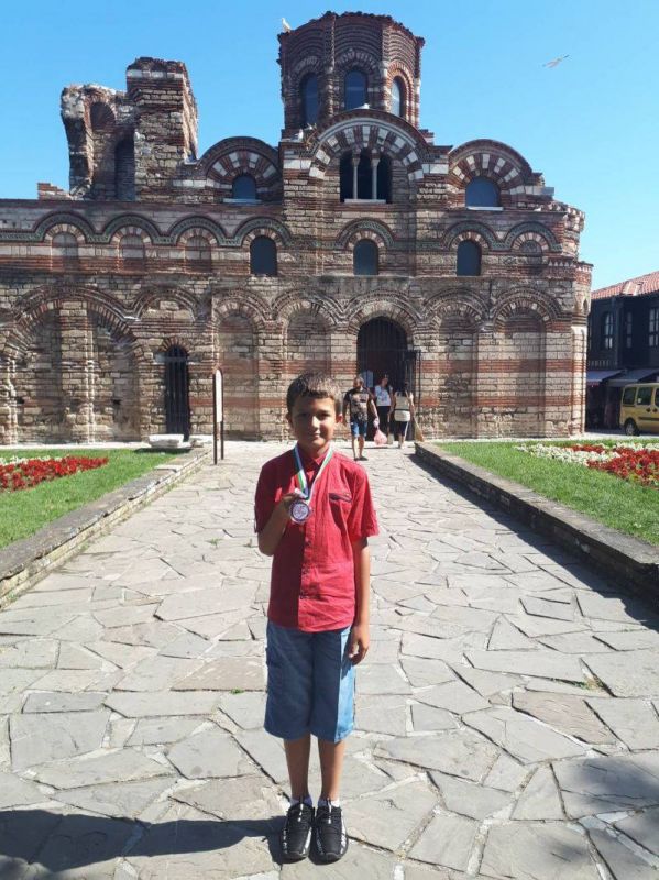 Бронзов медал за Давуд Юмеров от ОУ „Димитър Петров“- Сливен от финала на „ Математика без граници“, Несебър