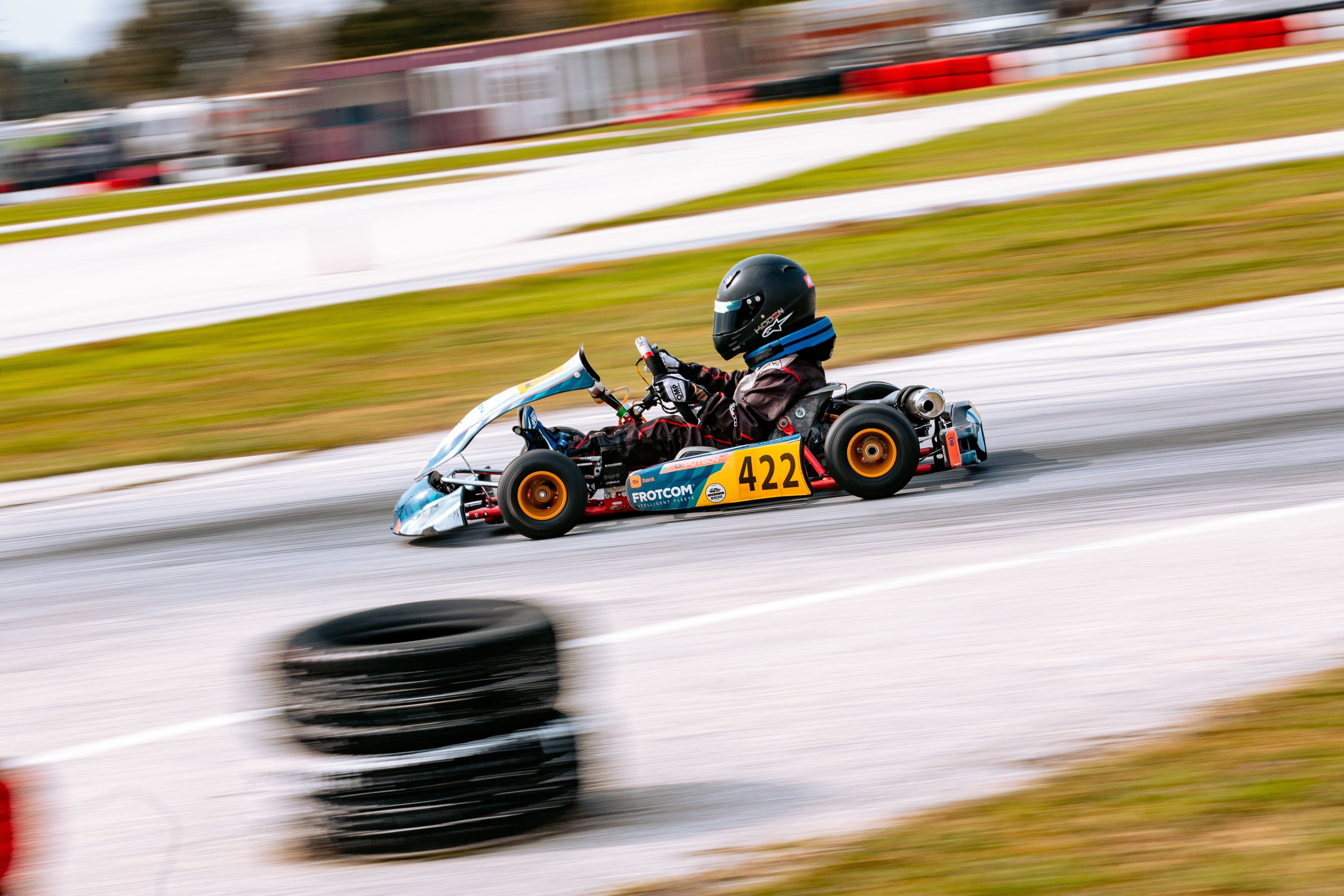 Racebg26-100.jpg