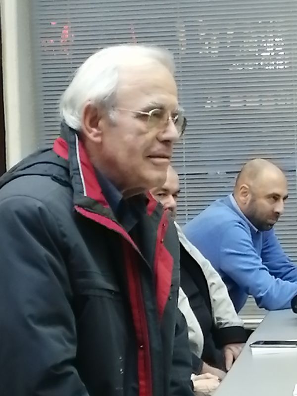 ..................................................