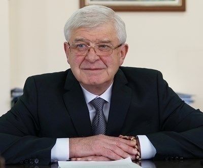 Министър Ананиев